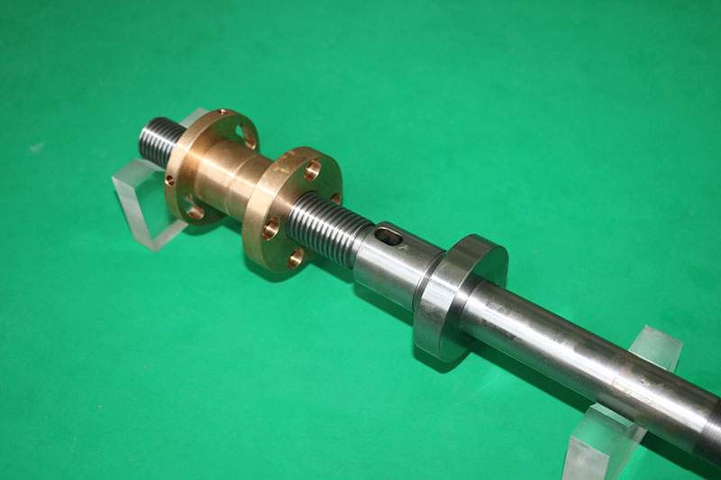 高精度研磨梯形丝杠